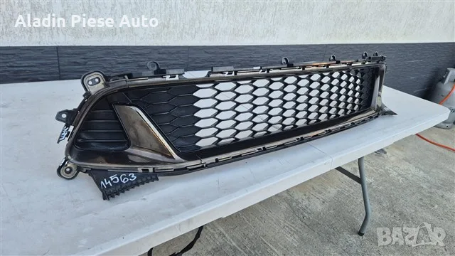 Долна решетка предна броня Kia Stinger година 2018 2019 2020 2021 2022 2023 код 86561-J5600 , снимка 3 - Аксесоари и консумативи - 55796804