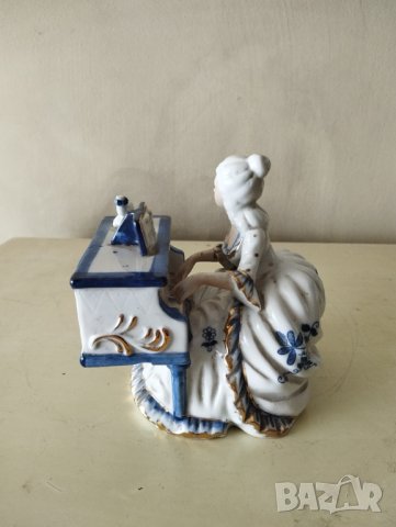 порцелнова статуетка, снимка 3 - Други ценни предмети - 41797263