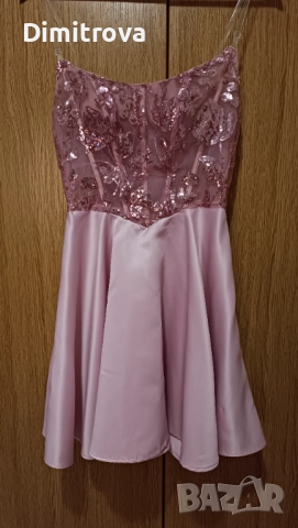 Елегантна рокля в розово