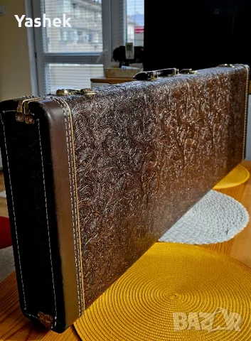 Fender Custom Shop Два оригинални куфара., снимка 10 - Китари - 48584163