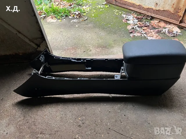 Подлакътник Мазда 6 , снимка 2 - Части - 49513223