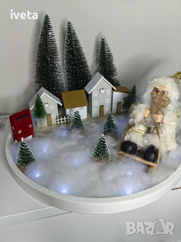 Малки къщички и дядо коледна , снимка 5 - Декорация за дома - 52429557