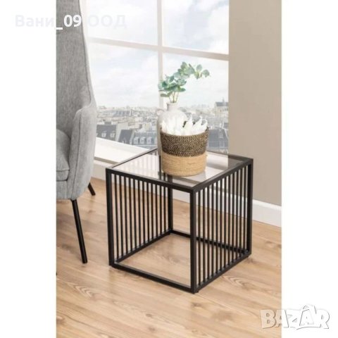 Красива холна масичка от метал и стъкло, снимка 2 - Маси - 40940480