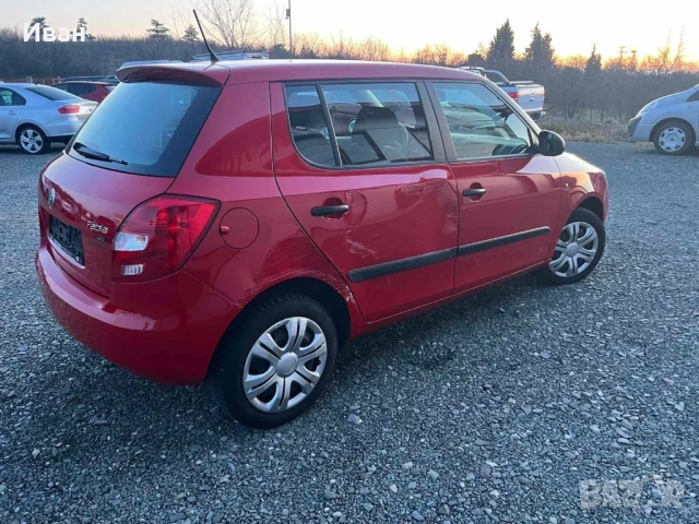 Skoda Fabia * 1.2i* 60HP* FACELIFT* EU5*, снимка 4 - Автомобили и джипове - 53269686