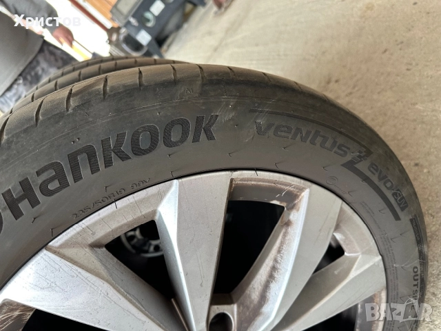 Летни Гуми Hankook Ventus Evo Suv 235/50/19 6мм DOT0225, снимка 2 - Гуми и джанти - 51954055
