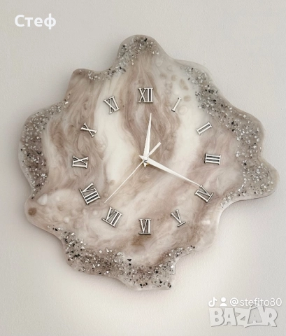 Часовници с епоксидна смола и кристали!, снимка 6 - Декорация за дома - 52720317