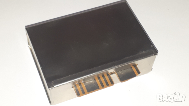 Стара електронна платка в метална кутия, снимка 3 - Друга електроника - 44841386