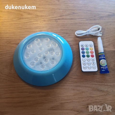 Акумулаторна подводна LED лампа RGBW с магнит, IP68, 14 см, с дистанционно, снимка 7 - Лед осветление - 53019166