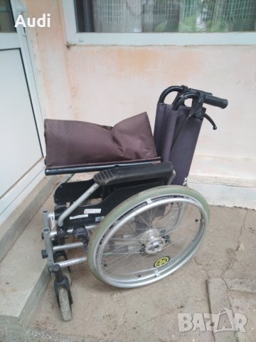 Сгъваема инвалидна рингова количка MEYRA ORTOPEDIA за възрастни, оперирани, трудно подвижни хора. Ко, снимка 3 - Инвалидни колички - 41490933