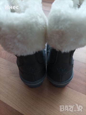 Нови топли ботушки , снимка 2 - Детски боти и ботуши - 38607229