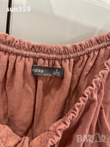 Блуза с голи рамене Bershka , снимка 2 - Блузи с дълъг ръкав и пуловери - 40590230