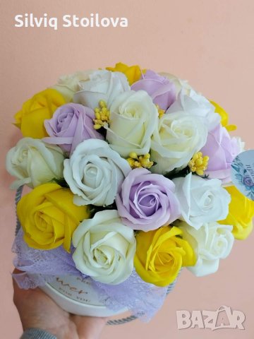 Букет със двайсет и една сапунени рози 💐, снимка 2 - Подаръци за жени - 40295425