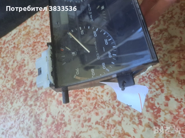1 Буксов скоростомер със обортомер/ километражен уред за VW Golf / Jetta mk2 Бензин, снимка 5 - Части - 51503974