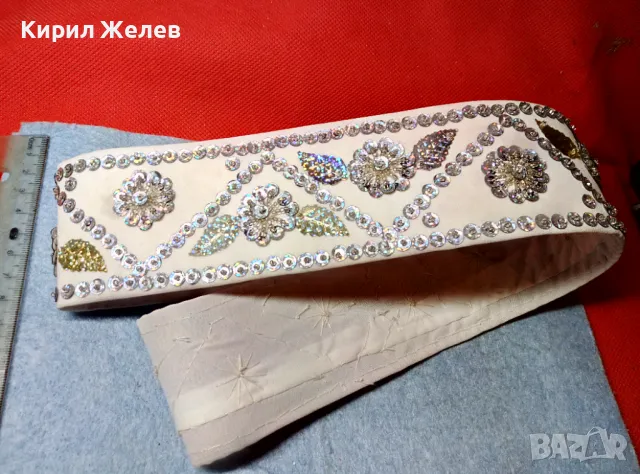 Стар ЕТНОГРАФСКИ ДАМСКИ КЕНАРЕН КОЛАН УКРАСЕН с ФЛОРАЛНИ МОТИВИ от БЛЕСТЯЩИ ПАЙЕТИ 47651, снимка 4 - Антикварни и старинни предмети - 47962873