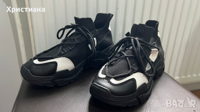 Чисто нови маратонки 