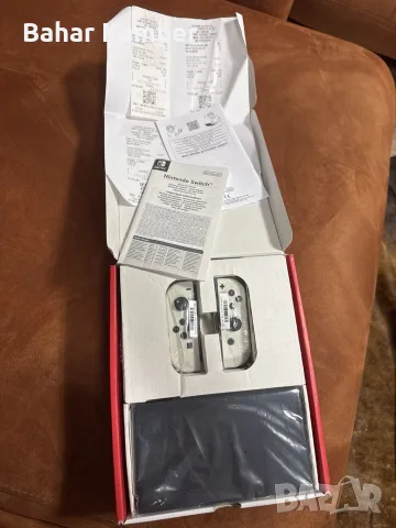 Nintendo Switch OLED, снимка 6 - Nintendo конзоли - 55683944