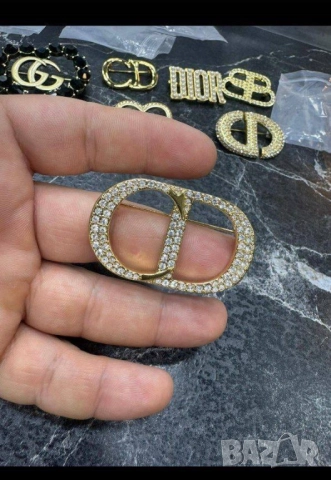 брошки christian dior ysl saint laurent , снимка 14 - Други - 51980328