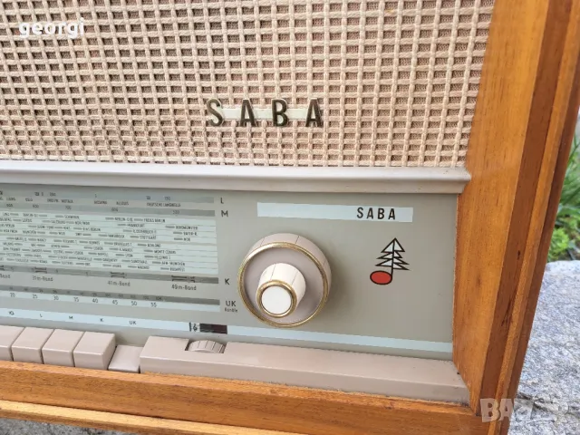 немско лампово радио Saba, снимка 2 - Радиокасетофони, транзистори - 50239713