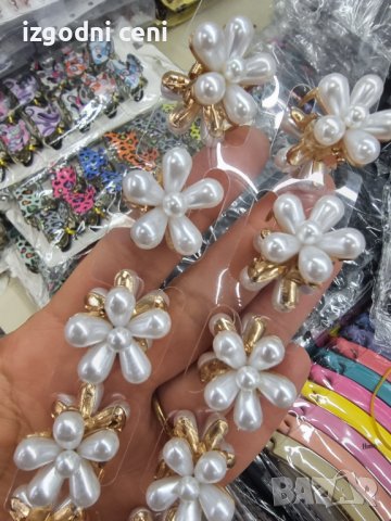 Луксозна мини щипка с перлички-картон от 12 броя , снимка 4 - Аксесоари за коса - 39070942