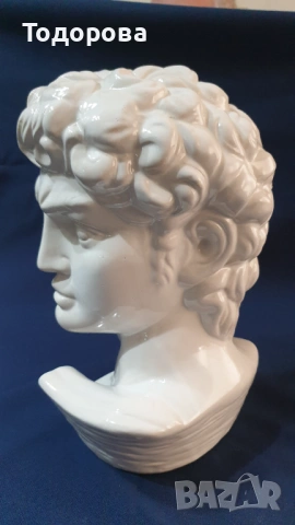 Порцеланов интериорен  бюст на Давид, снимка 3 - Антикварни и старинни предмети - 53663363