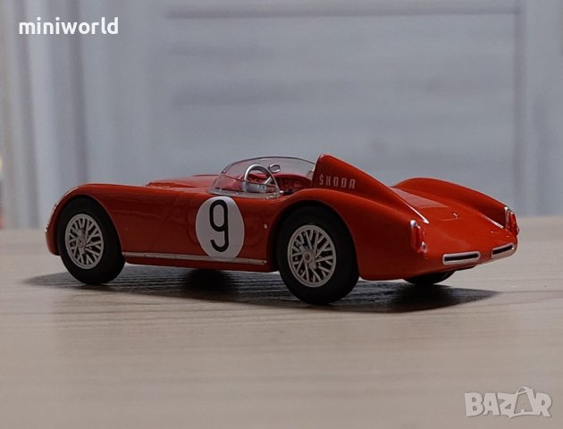 Skoda 1100 OHC typ 968 1957 - мащаб 1:43 на DeAgostini моделът е нов в блистер, снимка 3 - Колекции - 44475835