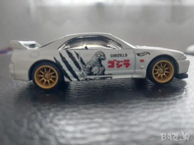 Nissan skyline gtr r33 godzilla hot wheels, снимка 7 - Колекции - 47258534