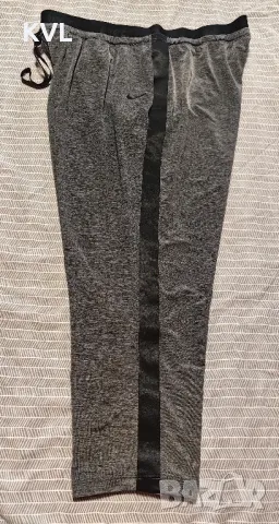 Nike, бермуди за спорт, М, снимка 7 - Къси панталони и бермуди - 50176285