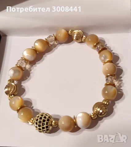 КРАСИВА СЕДЕФЕНА ГРИВНА