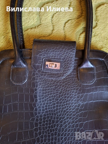 Нова дамска чанта на Oriflame, снимка 2 - Чанти - 53634579