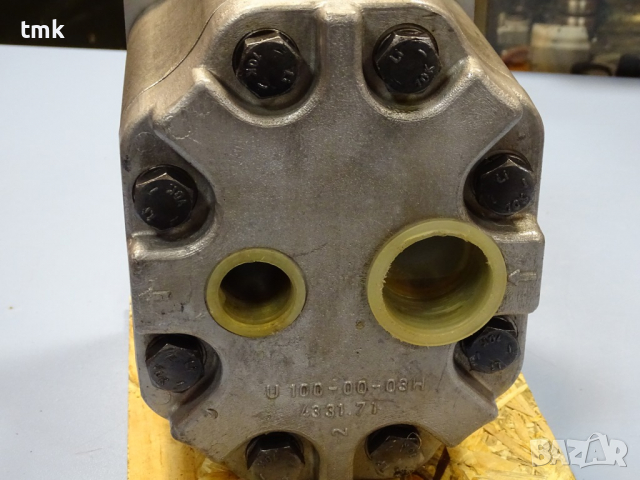 Хидравлична помпа Jihostroi U80A, снимка 3 - Резервни части за машини - 36375544