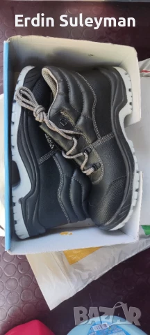 Продавам работни обувки с метално бомбе, снимка 3 - Мъжки боти - 50757712