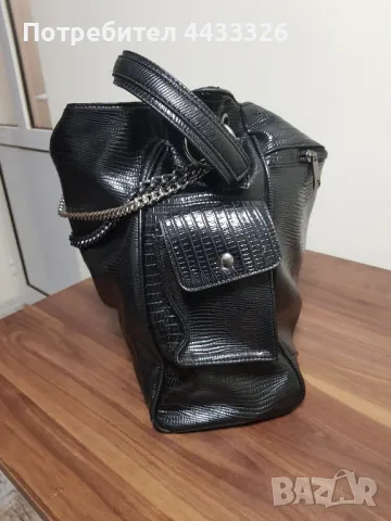 дамска чанта, снимка 2 - Чанти - 49740899