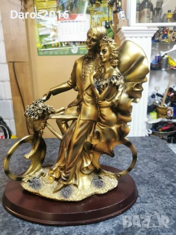 Статуетка 30 /25 см , снимка 5 - Антикварни и старинни предмети - 41920522