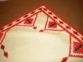 Винтидж ръчно бродирано памучно каре покривка червена бродерия, снимка 4