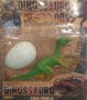 Фигурка на динозавър с яйце