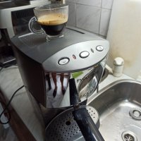Кафемашина Гаджия Еволюшън с ръкохватка с крема диск, работи перфектно и прави страхотно кафе , снимка 2 - Кафемашини - 42309267