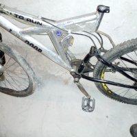 Велосипед с алуминиева рамка и дискови спирачки рамка и дискови спирачки, снимка 1 - Велосипеди - 42457870