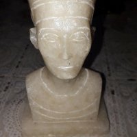 Мраморна статуетка Нефертити, снимка 1 - Други ценни предмети - 34662883