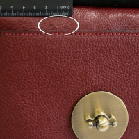 Естествена кожа, червена дамска чанта за рамо марка Giulia, снимка 7 - Чанти - 18841670