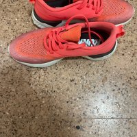 Маратонки Nike перфектни, снимка 3 - Маратонки - 40633618