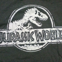 Тениска Jurassic World, снимка 1 - Тениски - 23299762