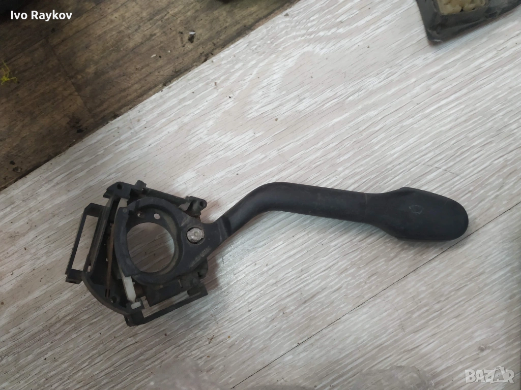 Лостче за чистачки за Seat Ibiza II 6K6953503., снимка 1