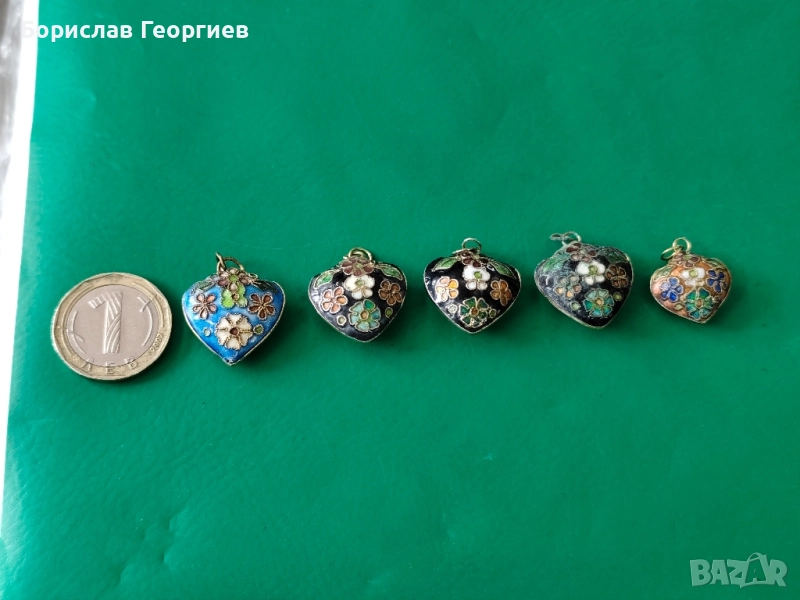 Медальон АРТ ДЕКО БРОНЗОВО СЪРЧИЦЕ с Клетъчен Емайл, снимка 1