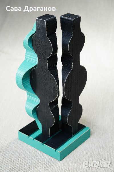 Малка пластика от дърво "Две към едно", снимка 1
