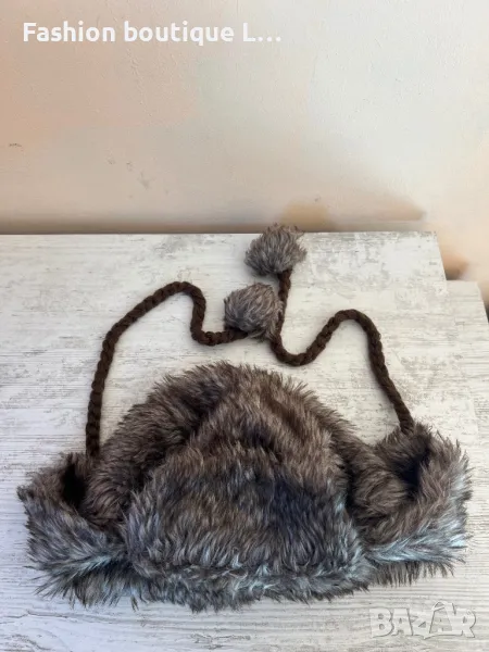 Голяма пухена зимна шапка в кафявата гама 🤎, снимка 1