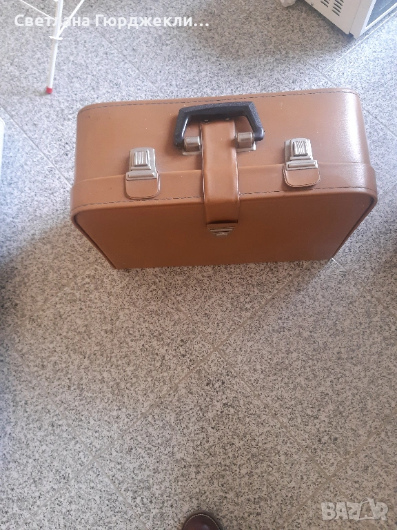 Електрическа шевна машина с куфар, снимка 1