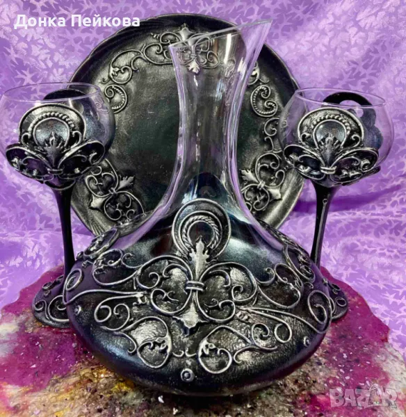 Ръчно изработен сервиз . декантер с две чаши и плато в сребро, снимка 1