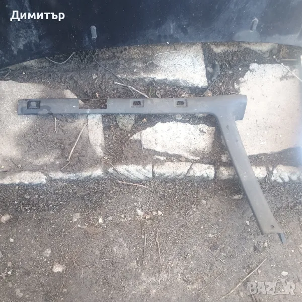 Интериорна Пластмаса Задна Колонка Дясна За Фолксваге Пасат Б3 Комби 1993г / VW Passat B3 Combi 1993, снимка 1
