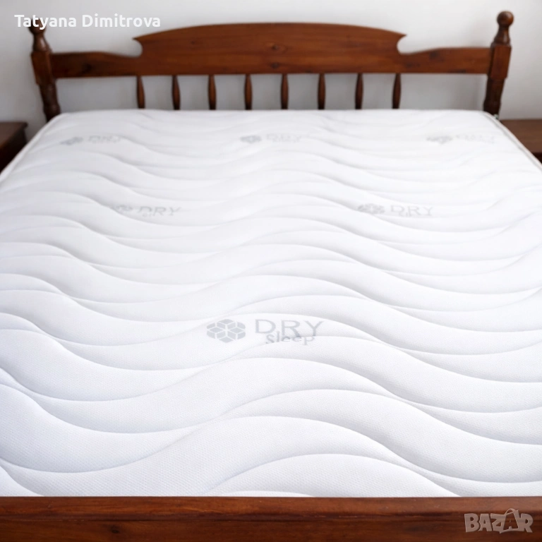 Комплект спалня с почти нов матрак Duosense + рамка и нощни шкафчета, снимка 1