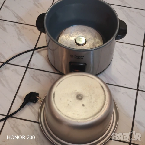 Оризоварка,тенджера за варене на ориз Russell Hobbs 1.8 L. , снимка 4 - Съдове за готвене - 53469608